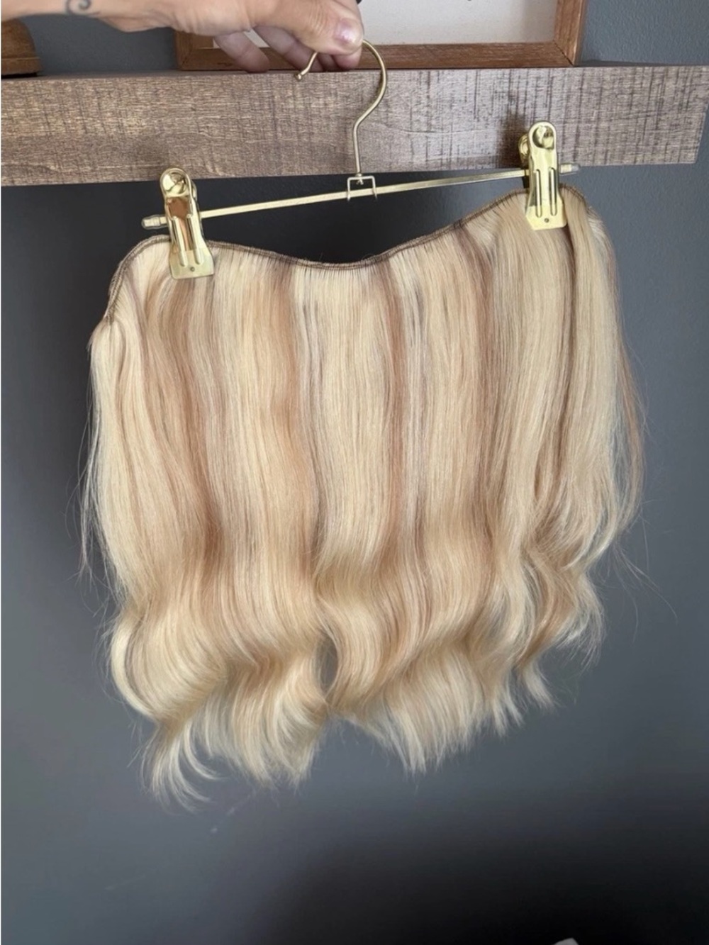 Hidden Crown V-Clip Hair Extension #60/8 premium 100% Remy human hair